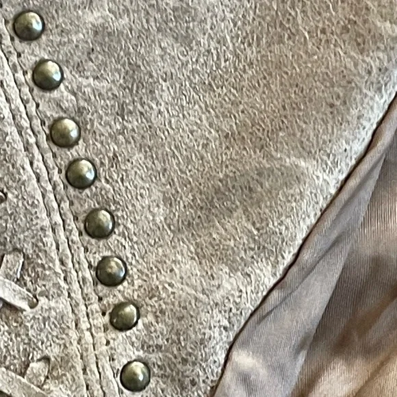 Double D Ranch Taupe Suede Jacket Whipstitch Studs - Picture 12 of 16